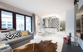Premium Apartment For Old Town & Jewish Quarter - Balcony Plus Pool Onsite